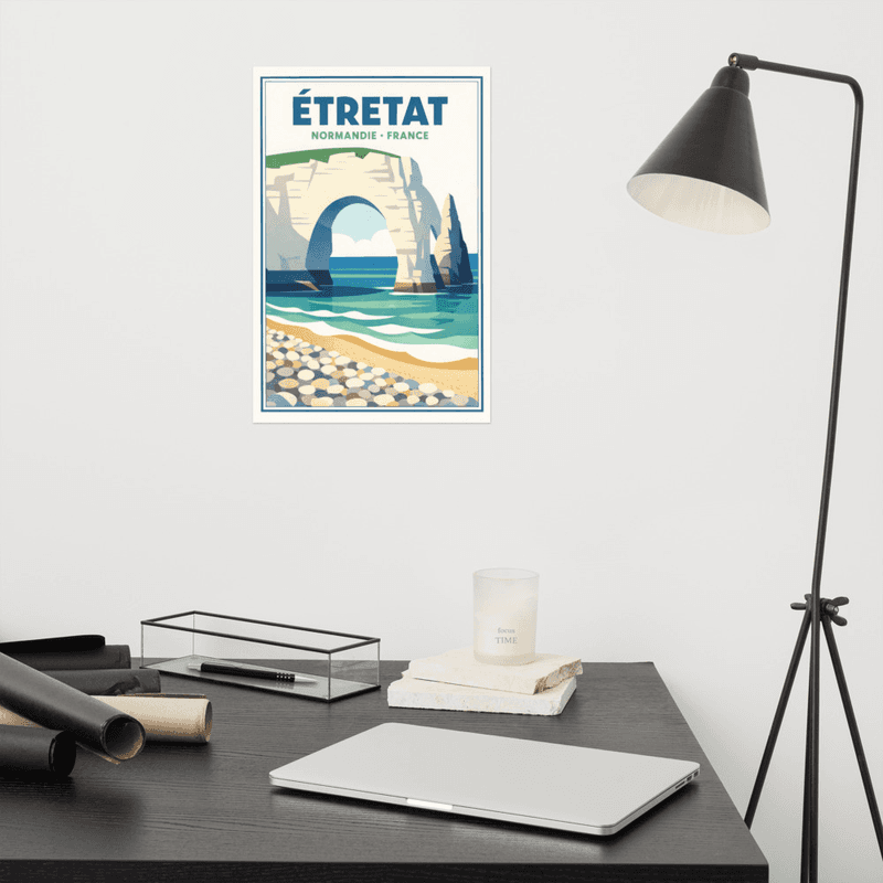 Affiche vintage Étretat – Poster de voyage rétro, falaises, arche, Manche, Normandie, France